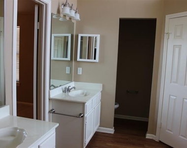 4112 Guthrie Drive - Photo Thumbnail 13