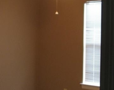 4112 Guthrie Drive - Photo Thumbnail 5