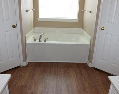 4112 Guthrie Drive - Photo Thumbnail 14