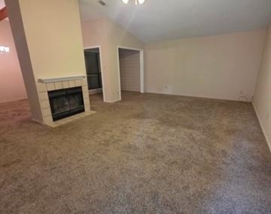 1416 Hackamore Street - Photo Thumbnail 11
