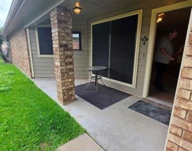 1416 Hackamore Street - Photo Thumbnail 2