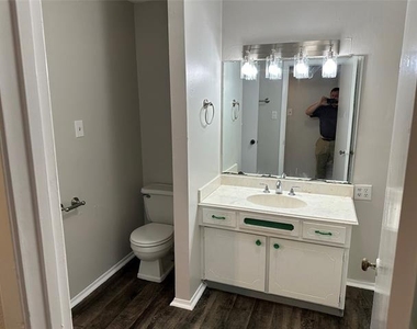 3712 Dexter Avenue - Photo Thumbnail 22