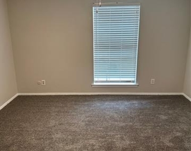 3712 Dexter Avenue - Photo Thumbnail 16