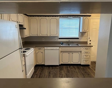3712 Dexter Avenue - Photo Thumbnail 11