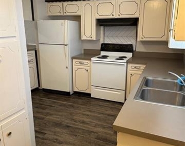 3712 Dexter Avenue - Photo Thumbnail 12