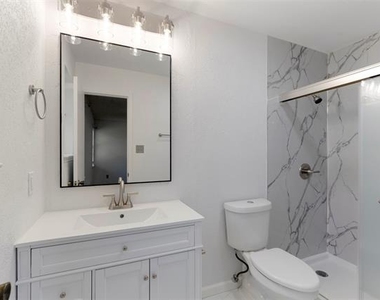 719 Matthews Court - Photo Thumbnail 16