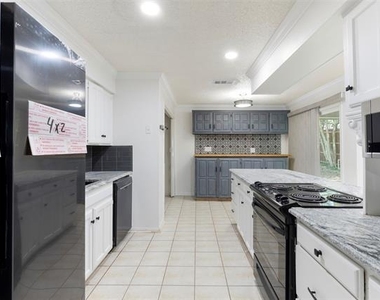 719 Matthews Court - Photo Thumbnail 11