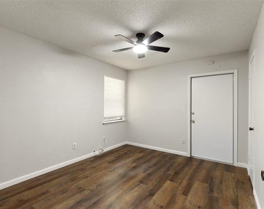 719 Matthews Court - Photo Thumbnail 13
