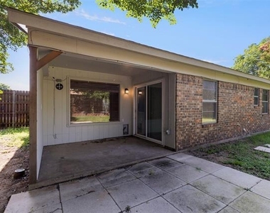 719 Matthews Court - Photo Thumbnail 17