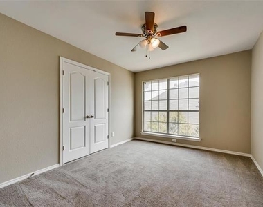 4319 Vine Ridge Court - Photo Thumbnail 8