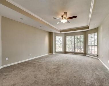 4319 Vine Ridge Court - Photo Thumbnail 10