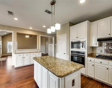 4319 Vine Ridge Court - Photo Thumbnail 6