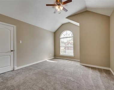 4319 Vine Ridge Court - Photo Thumbnail 7