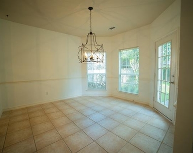 15105 Regal Oak Lane - Photo Thumbnail 7