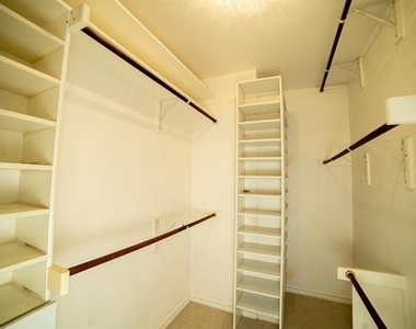 15105 Regal Oak Lane - Photo Thumbnail 25