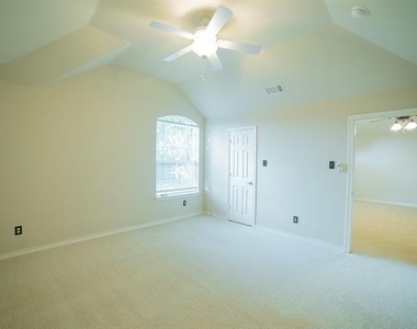 15105 Regal Oak Lane - Photo Thumbnail 35