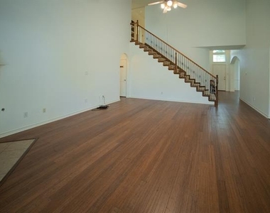 15105 Regal Oak Lane - Photo Thumbnail 18