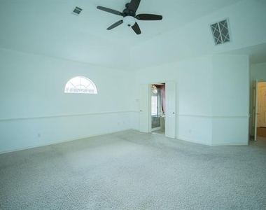 15105 Regal Oak Lane - Photo Thumbnail 22
