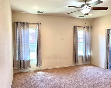 621 Fleming Street - Photo Thumbnail 10