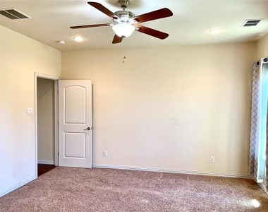 621 Fleming Street - Photo Thumbnail 11