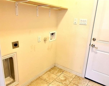 621 Fleming Street - Photo Thumbnail 25