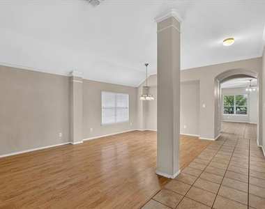 419 Red Sage Lane - Photo Thumbnail 8