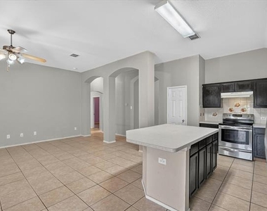 419 Red Sage Lane - Photo Thumbnail 6