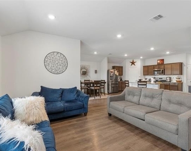 1304 Lowhill Drive - Photo Thumbnail 3