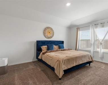1304 Lowhill Drive - Photo Thumbnail 4