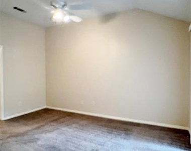 7811 Novella Court - Photo Thumbnail 9