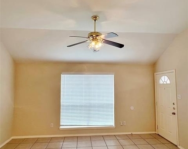 7811 Novella Court - Photo Thumbnail 3