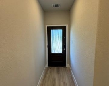 3215 Sedge Grass Drive - Photo Thumbnail 3