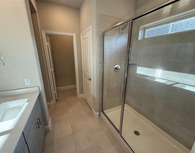 3215 Sedge Grass Drive - Photo Thumbnail 14
