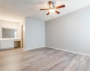 5300 Keller Springs Road - Photo Thumbnail 9