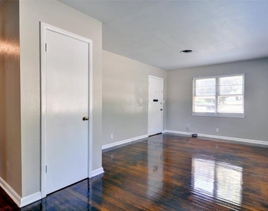 1517 Mary K Lane - Photo Thumbnail 6
