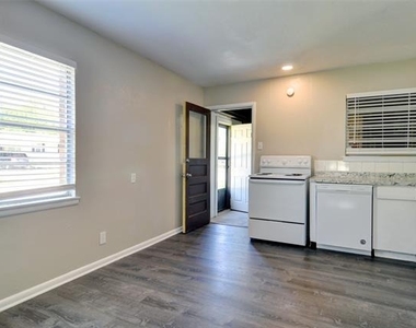 1517 Mary K Lane - Photo Thumbnail 8