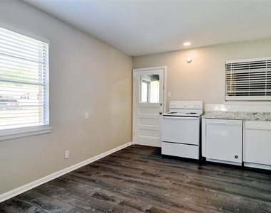 1517 Mary K Lane - Photo Thumbnail 9