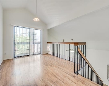 607 Mission Circle - Photo Thumbnail 5