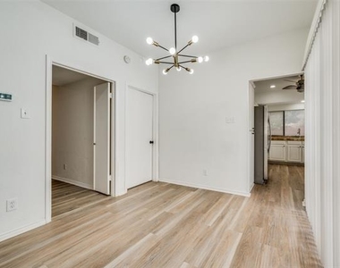 607 Mission Circle - Photo Thumbnail 4