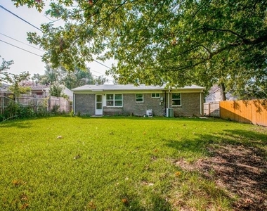 3113 Caribbean Drive - Photo Thumbnail 19