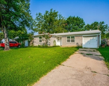 3113 Caribbean Drive - Photo Thumbnail 1
