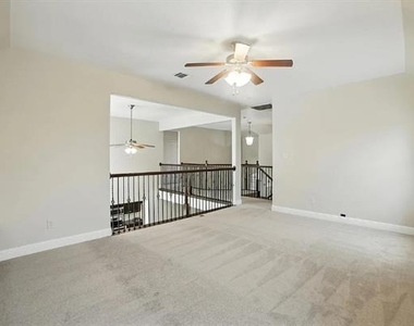 2404 Sabine Circle - Photo Thumbnail 21