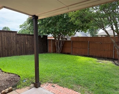 8204 Stern Street - Photo Thumbnail 7