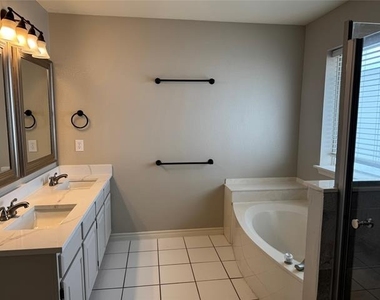 8204 Stern Street - Photo Thumbnail 13