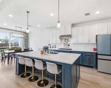 2188 Cloverfern Way - Photo Thumbnail 7