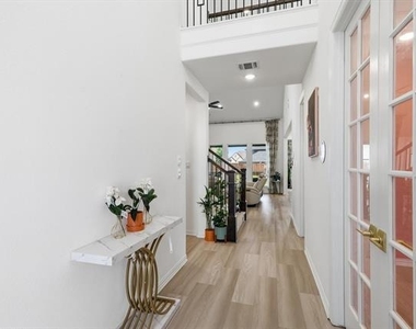 2188 Cloverfern Way - Photo Thumbnail 3