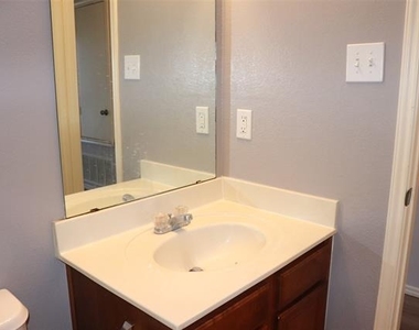 2304 Heads And Tails Lane - Photo Thumbnail 25