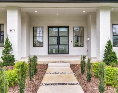 5618 Goodwin Avenue - Photo Thumbnail 1