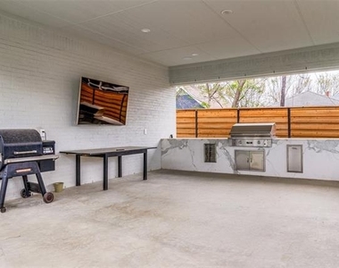 5618 Goodwin Avenue - Photo Thumbnail 18