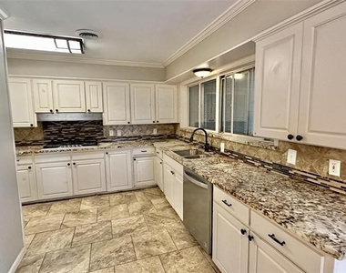 1926 Laurelwood Drive - Photo Thumbnail 1